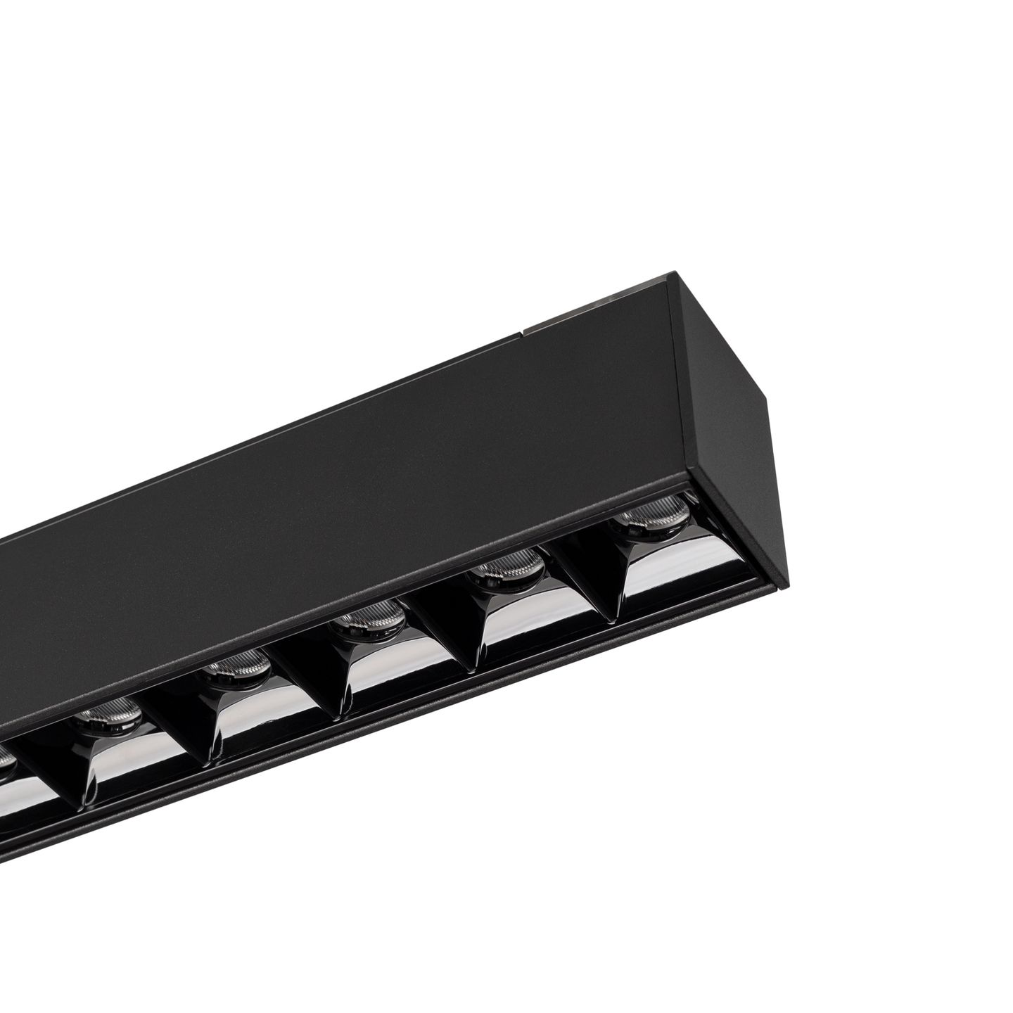 c_DL-12600-0374.jpg