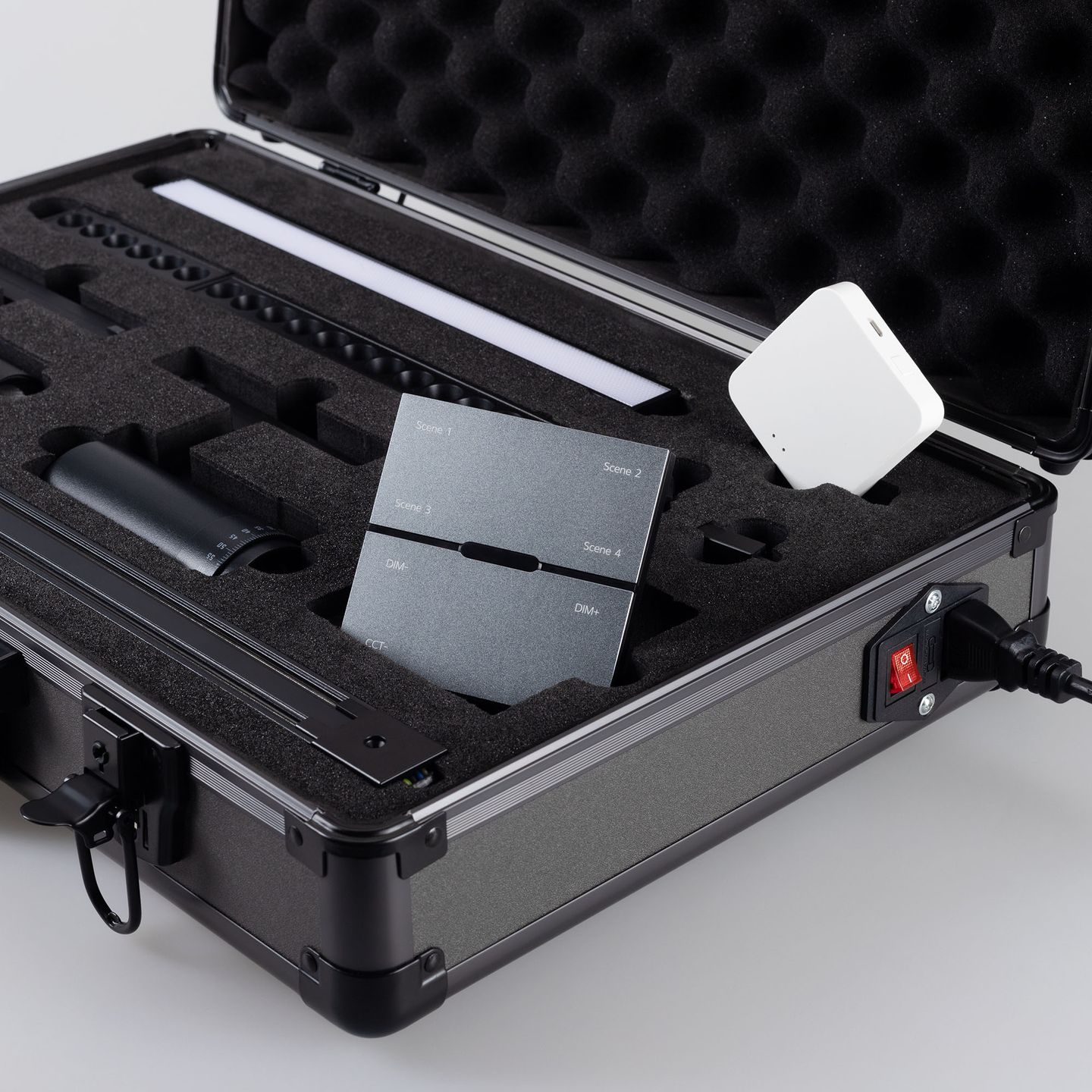 a_DL-12600-0019.jpg