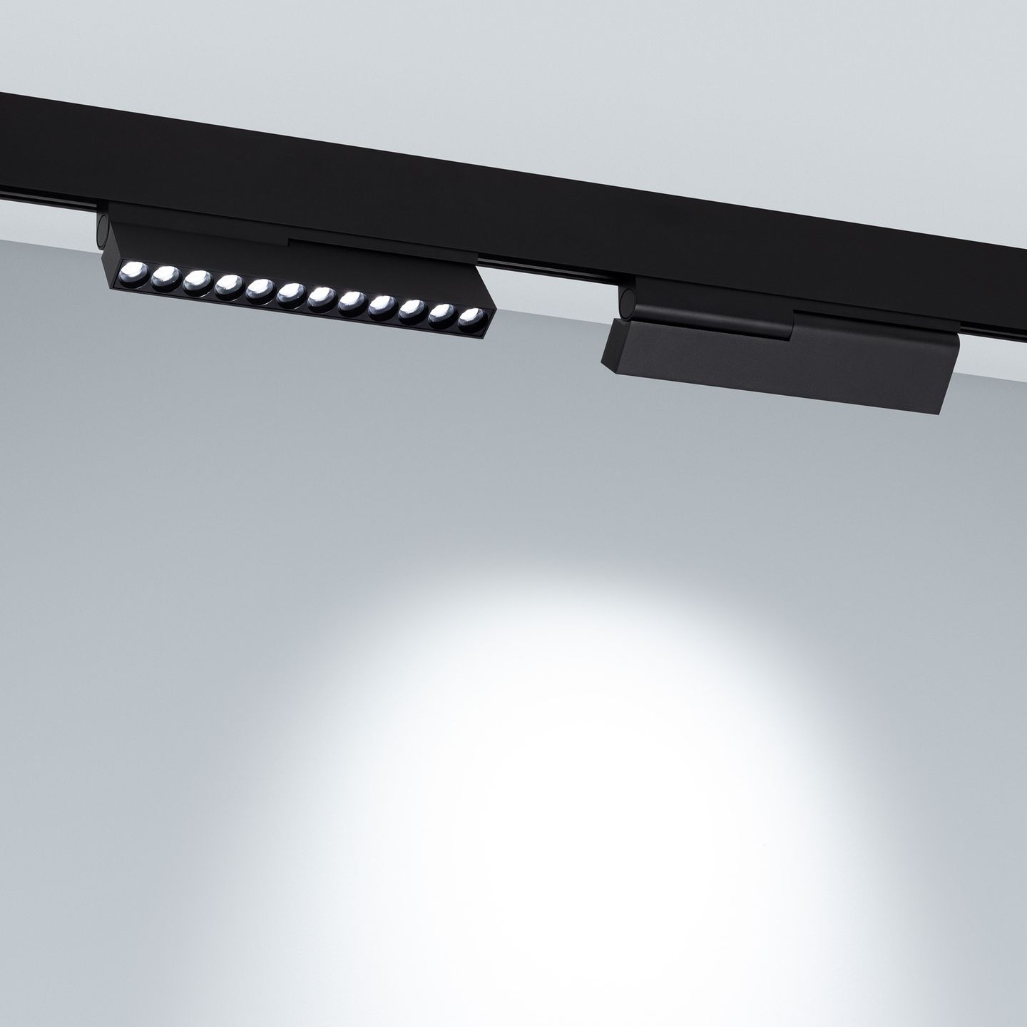 a_DL-12600-0444.jpg