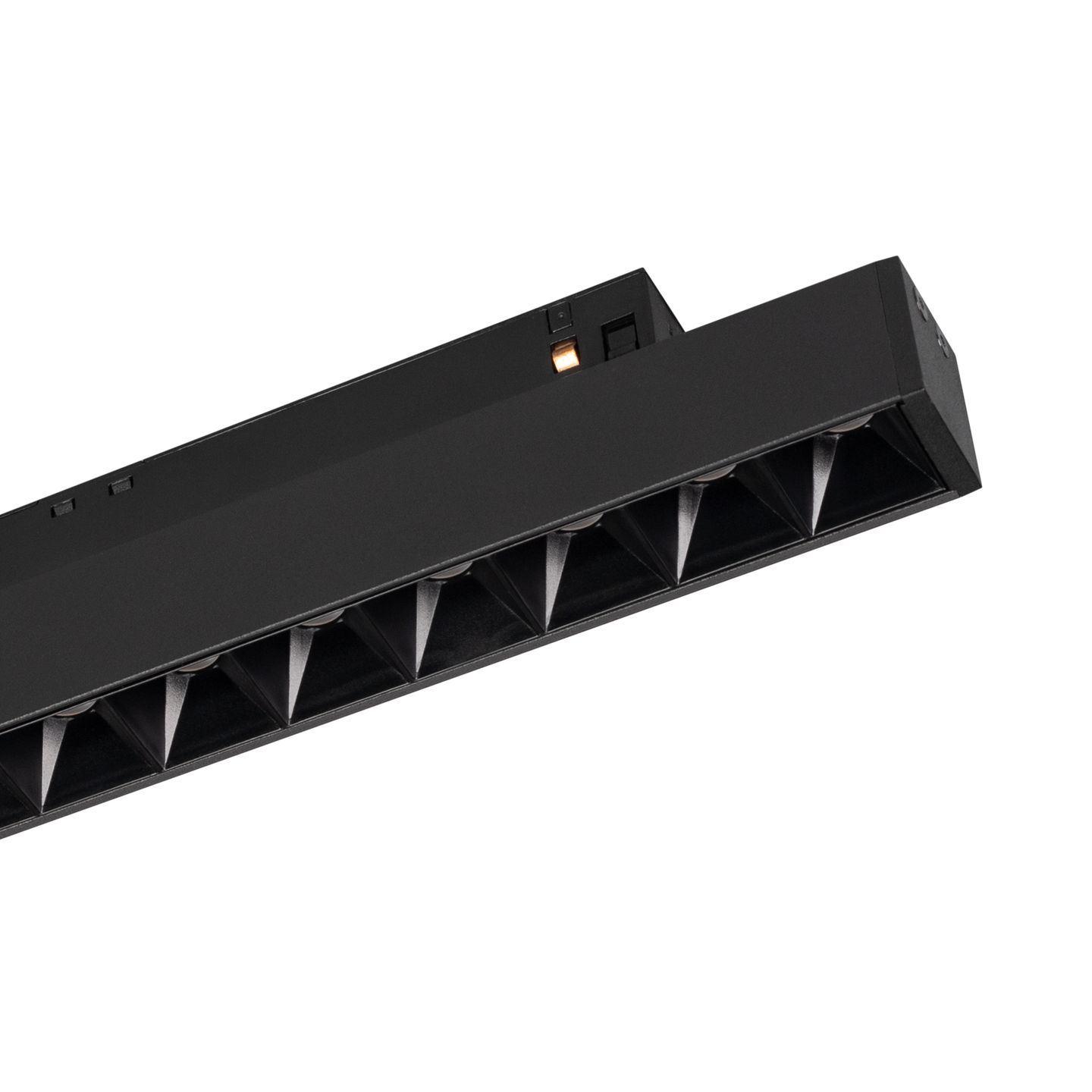 b_DL-12600-0553.jpg